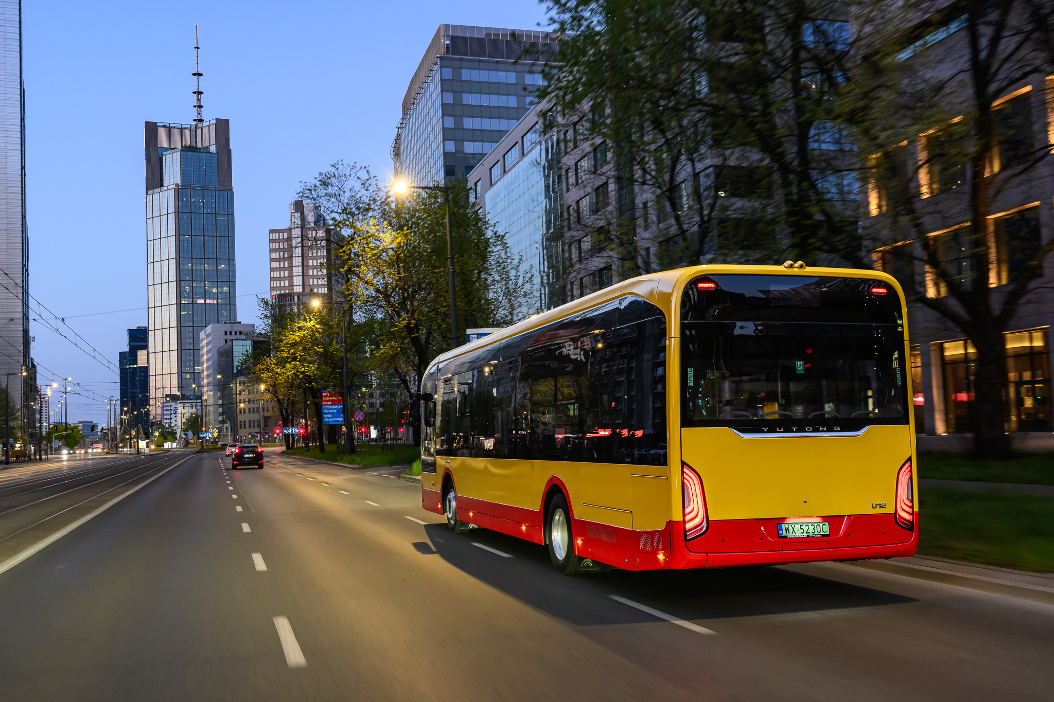 Elektryczne autobusy Yutong w Białymstoku – Jak rekordowe zasięgi zmieniają komunikację miejską?